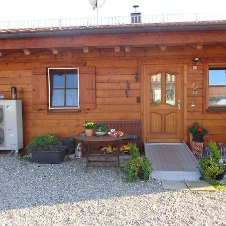 Soyen Barrierefreies Zimmer Im Blockhaus Mit Sauna Am See מראה חיצוני תמונה