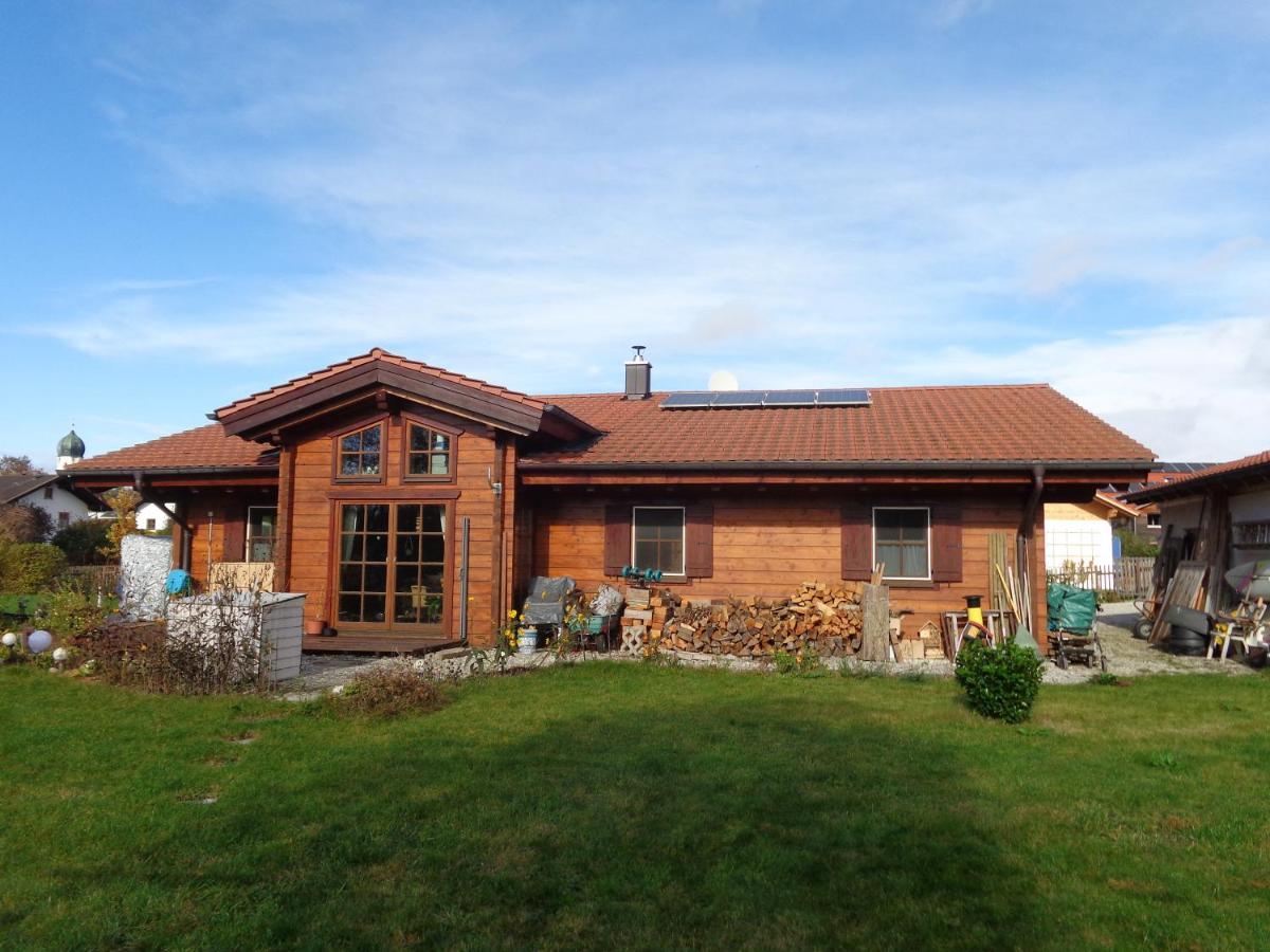 Soyen Barrierefreies Zimmer Im Blockhaus Mit Sauna Am See מראה חיצוני תמונה