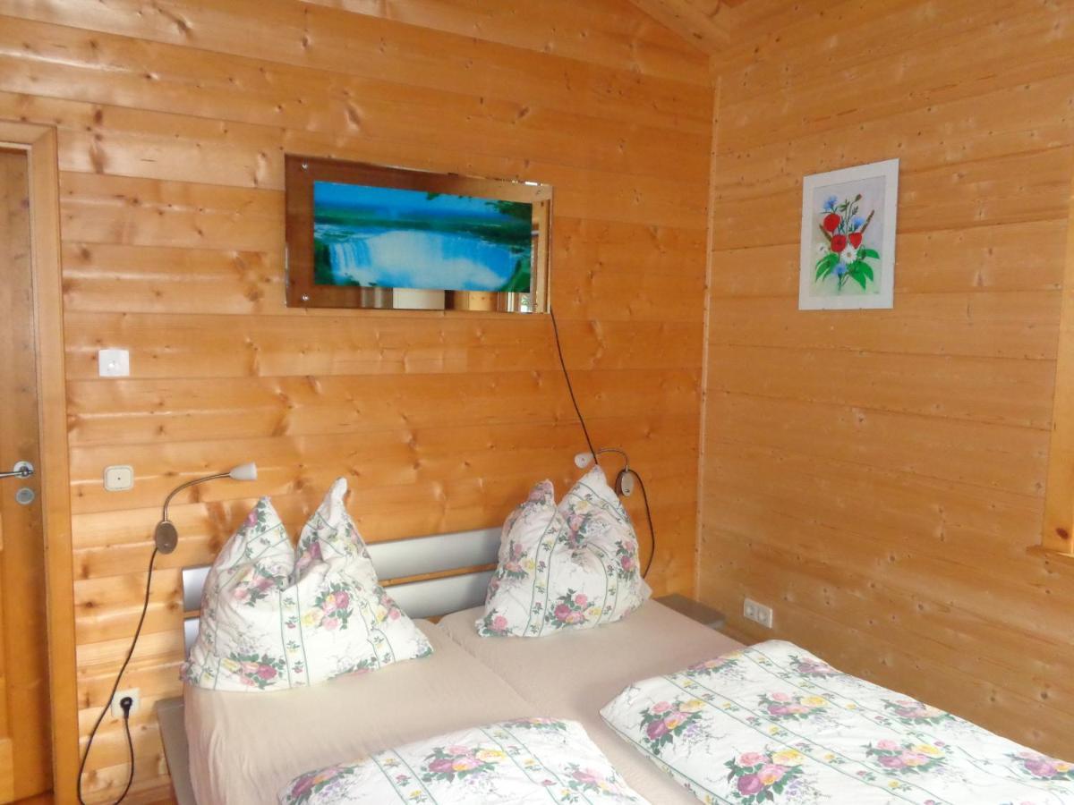 Soyen Barrierefreies Zimmer Im Blockhaus Mit Sauna Am See מראה חיצוני תמונה