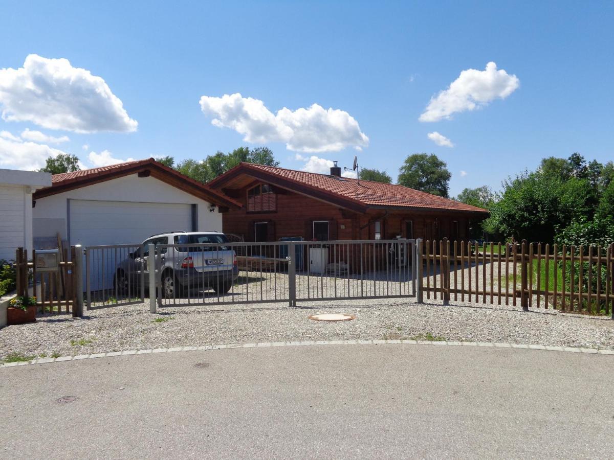 Soyen Barrierefreies Zimmer Im Blockhaus Mit Sauna Am See מראה חיצוני תמונה