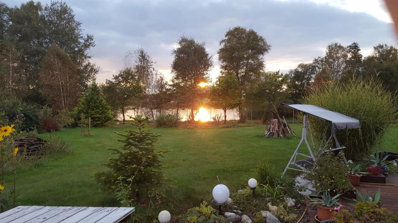 Soyen Barrierefreies Zimmer Im Blockhaus Mit Sauna Am See מראה חיצוני תמונה