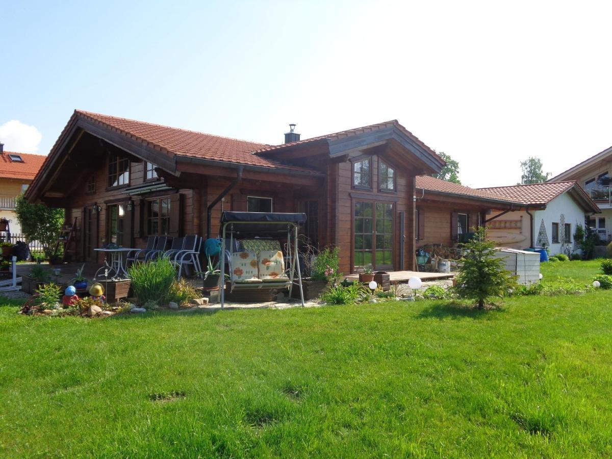 Soyen Barrierefreies Zimmer Im Blockhaus Mit Sauna Am See מראה חיצוני תמונה